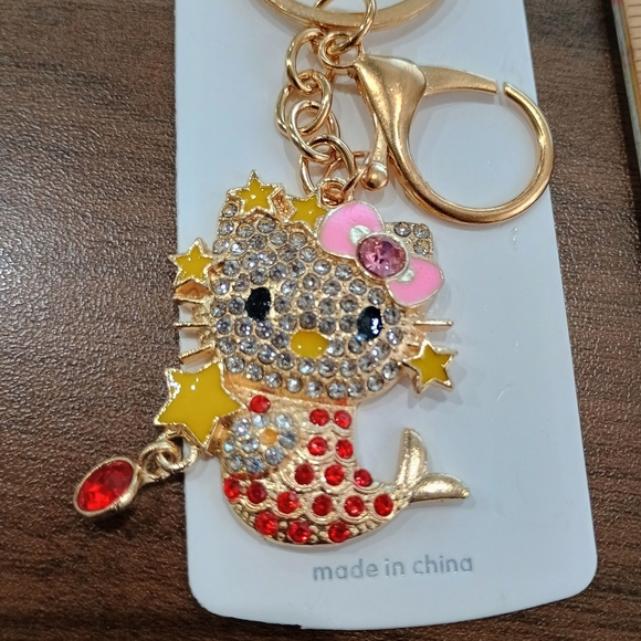 Cute Hello Kitty Keychain with Rhinestones - Picture 2 of 2